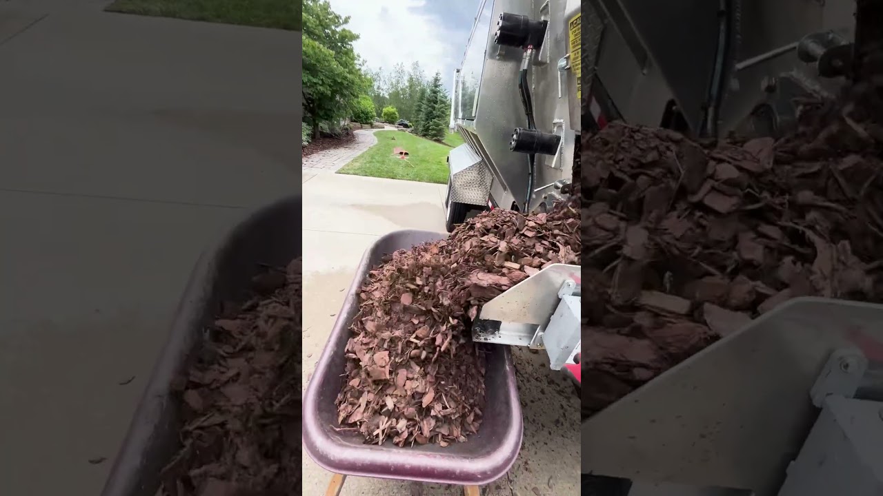   Leafstone Landscapes loves the Mulch Mule!
